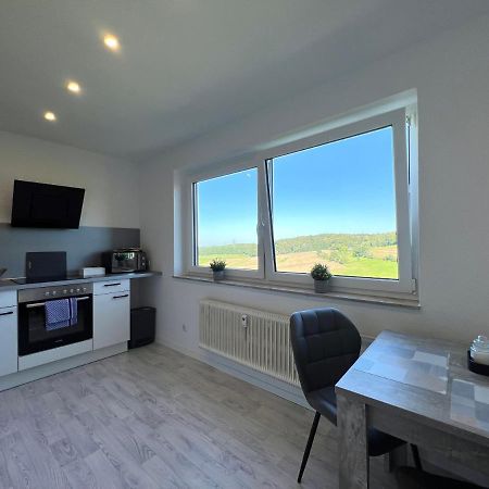 Stilvolles Apartment Mit Laendlichem Ausblick Хатинген Екстериор снимка
