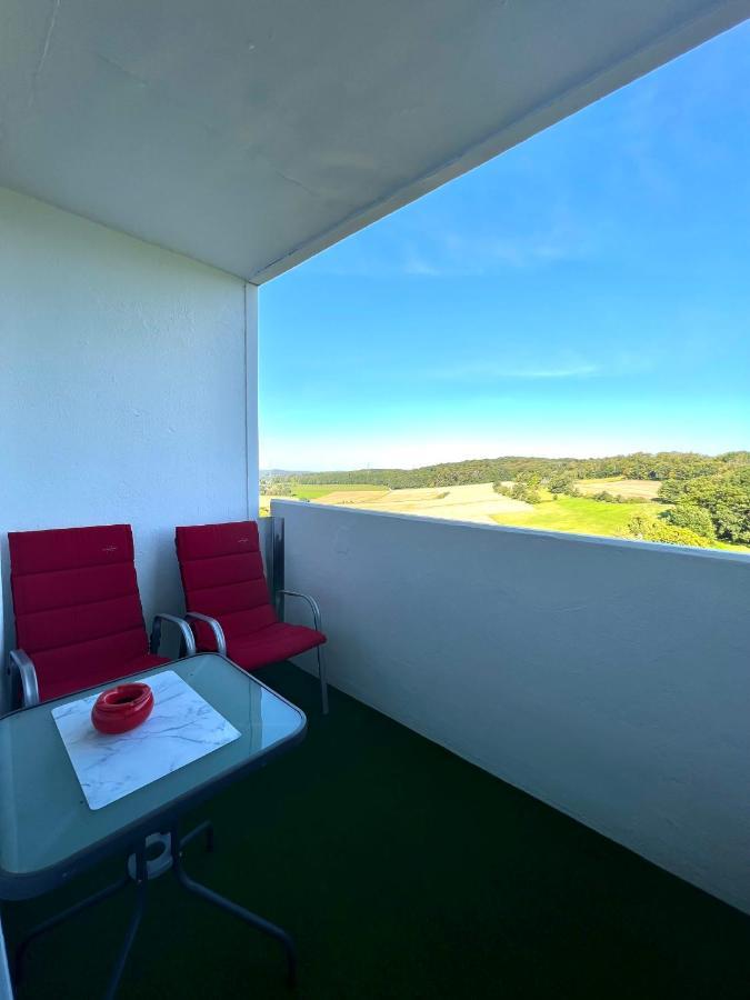 Stilvolles Apartment Mit Laendlichem Ausblick Хатинген Екстериор снимка